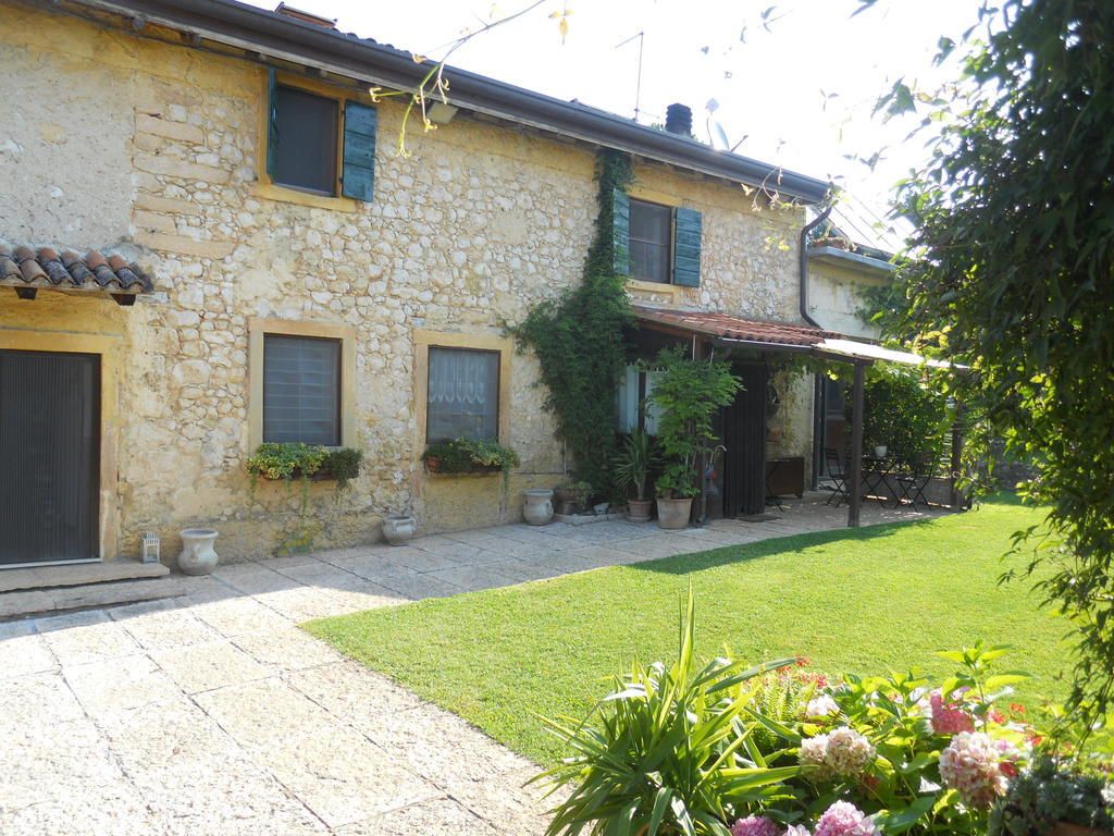 B&B Ca' Morino เวโรนา ภายนอก รูปภาพ